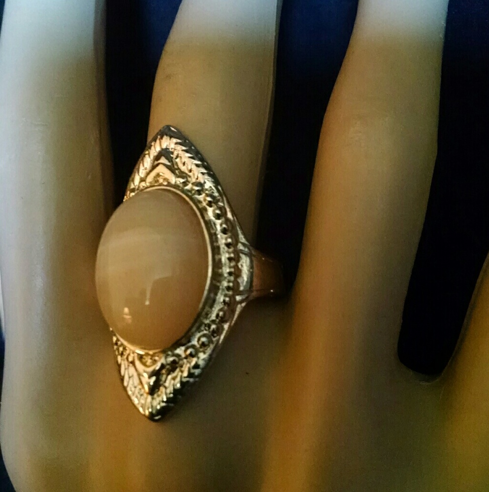 Beautiful Ring - image 2